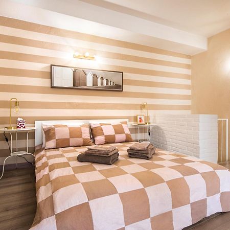 Reggio Center Lovely Apartments 레조넬에밀리아 외부 사진
