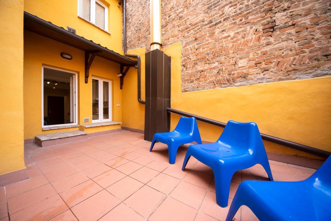 Reggio Center Lovely Apartments 레조넬에밀리아 외부 사진