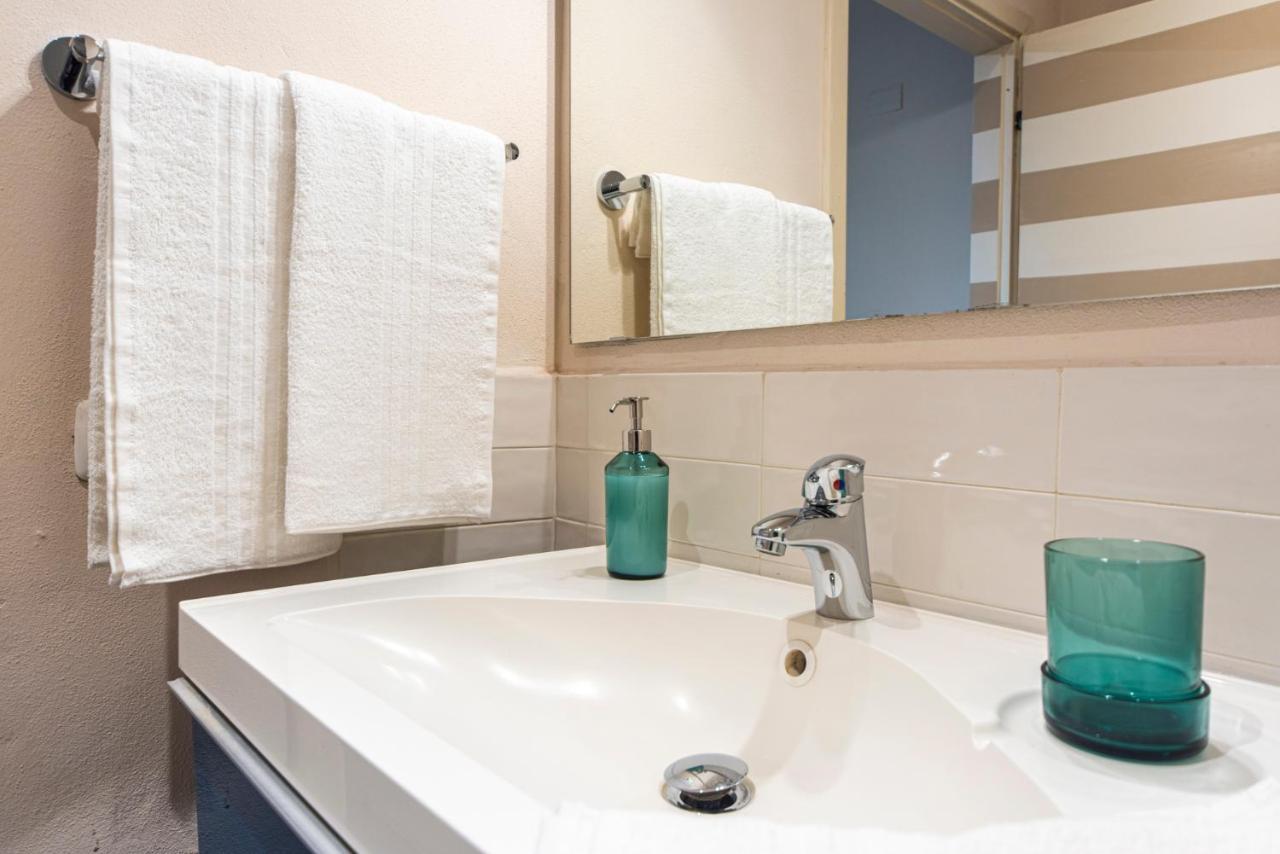 Reggio Center Lovely Apartments 레조넬에밀리아 외부 사진