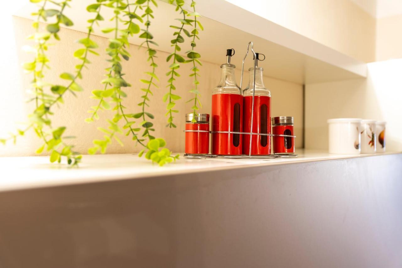 Reggio Center Lovely Apartments 레조넬에밀리아 외부 사진